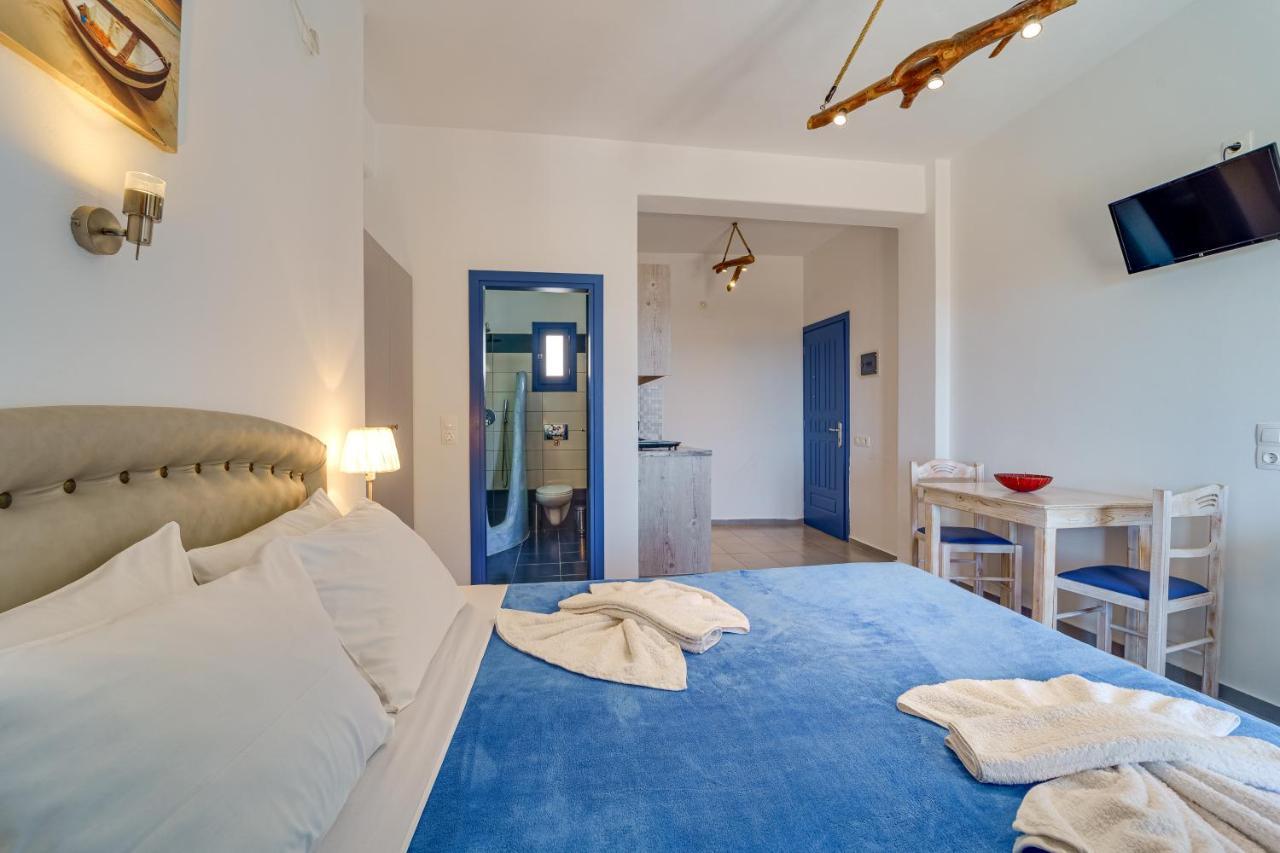 Marousi Suites Perissa  Eksteriør billede